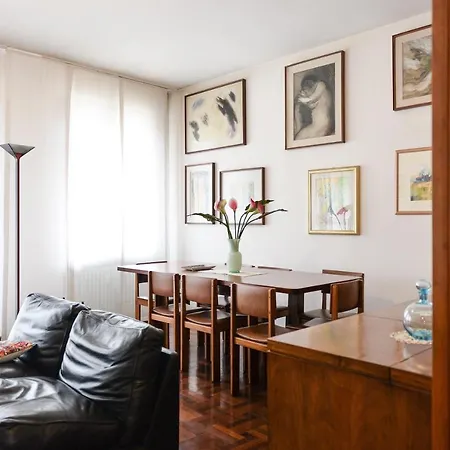 Italian Style In Centre Апартаменты *