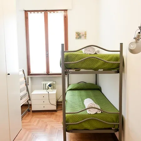Italian Style In Centre Апартаменты *