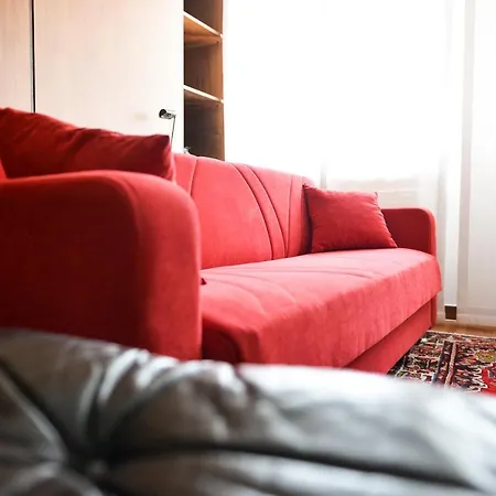 Italian Style In Centre דירה *